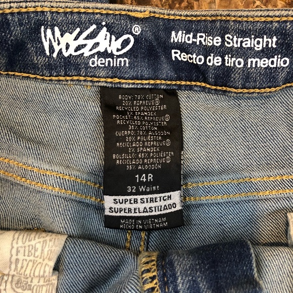 Women’s Mossimo Denim Cropped Jeans - Picture 6 of 8